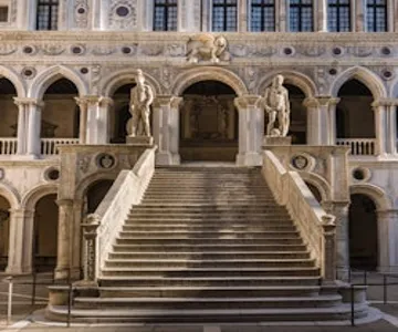Doge's Palace: Skip The Line Ticket + Guided Tour